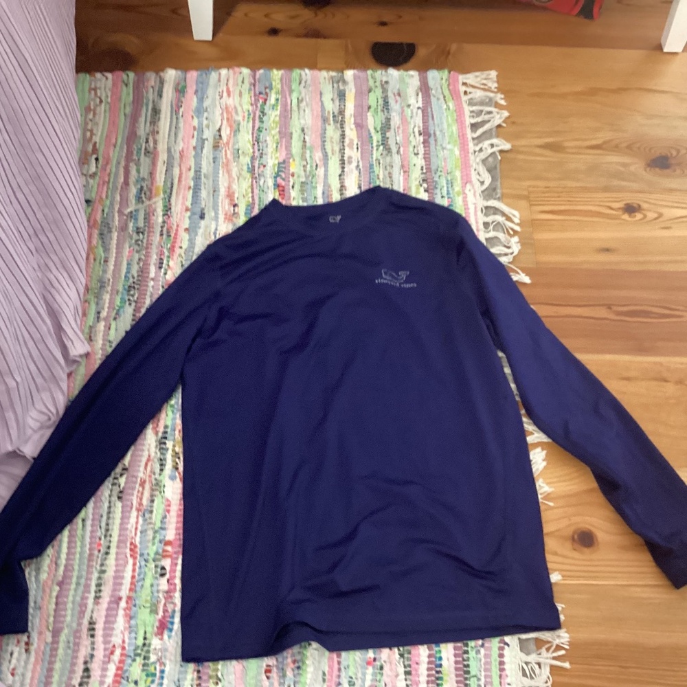 Vineyard vines shirt